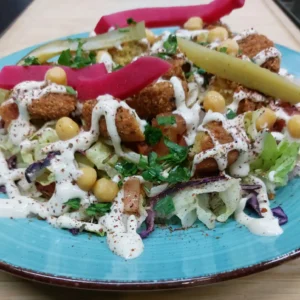 salad-falafel